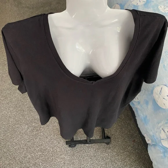 Black V-Neck T-Shirt Time And Tru - Picture 7 of 8